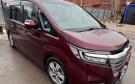 Honda Stepwgn IV, 2019 год, 3 400 000 рублей, 4 фотография