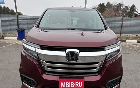 Honda Stepwgn IV, 2019 год, 3 400 000 рублей, 2 фотография