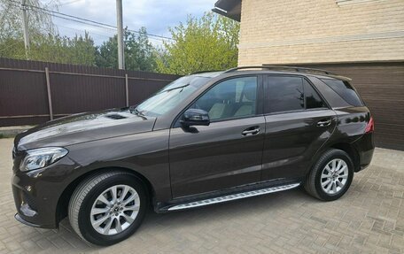 Mercedes-Benz GLE, 2017 год, 3 700 000 рублей, 2 фотография