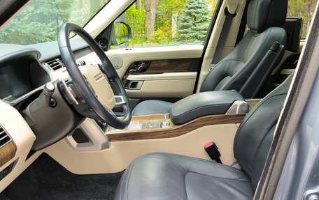 Land Rover Range Rover IV рестайлинг, 2018 год, 6 900 000 рублей, 9 фотография