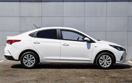 Hyundai Solaris II рестайлинг, 2021 год, 1 650 000 рублей, 5 фотография