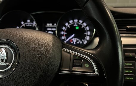 Skoda Superb III рестайлинг, 2014 год, 1 450 000 рублей, 23 фотография