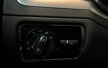 Skoda Superb III рестайлинг, 2014 год, 1 450 000 рублей, 22 фотография
