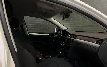 Skoda Superb III рестайлинг, 2014 год, 1 450 000 рублей, 15 фотография