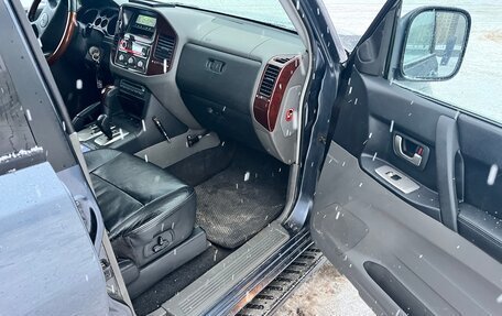 Mitsubishi Pajero III рестайлинг, 2004 год, 900 000 рублей, 22 фотография