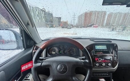 Mitsubishi Pajero III рестайлинг, 2004 год, 900 000 рублей, 27 фотография