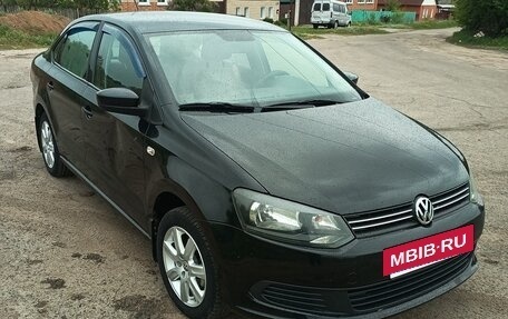 Volkswagen Polo VI (EU Market), 2013 год, 820 000 рублей, 2 фотография