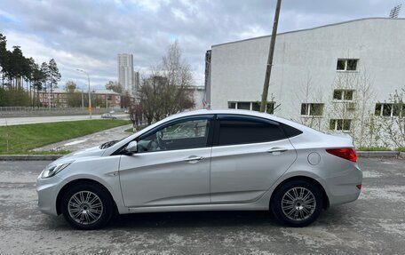 Hyundai Solaris II рестайлинг, 2012 год, 950 000 рублей, 3 фотография