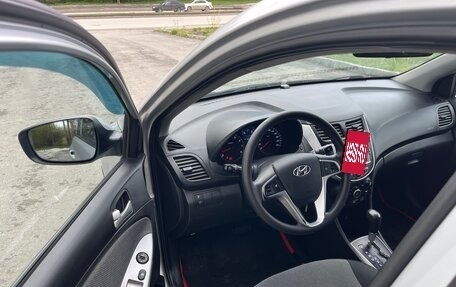 Hyundai Solaris II рестайлинг, 2012 год, 950 000 рублей, 10 фотография