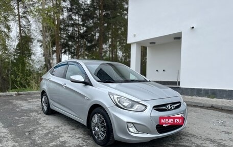 Hyundai Solaris II рестайлинг, 2012 год, 950 000 рублей, 8 фотография