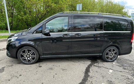 Mercedes-Benz V-Класс, 2018 год, 8 000 000 рублей, 4 фотография
