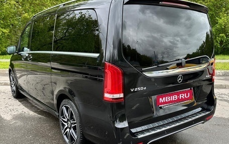 Mercedes-Benz V-Класс, 2018 год, 8 000 000 рублей, 6 фотография