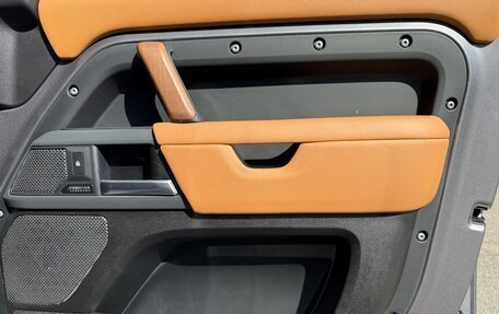 Land Rover Defender II, 2023 год, 11 900 000 рублей, 14 фотография