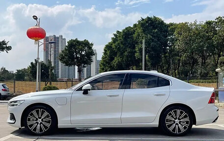 Volvo S60 III, 2022 год, 2 090 002 рублей, 4 фотография