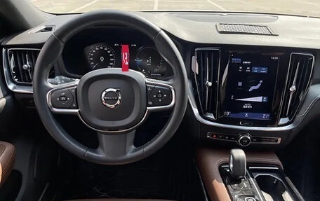 Volvo S60 III, 2022 год, 2 090 002 рублей, 9 фотография