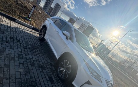 Lexus RX IV рестайлинг, 2018 год, 4 400 000 рублей, 7 фотография