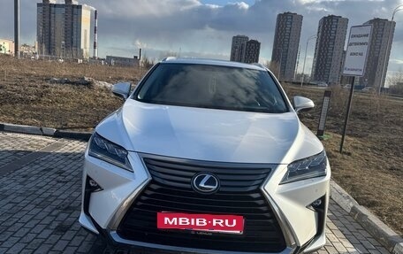 Lexus RX IV рестайлинг, 2018 год, 4 400 000 рублей, 3 фотография