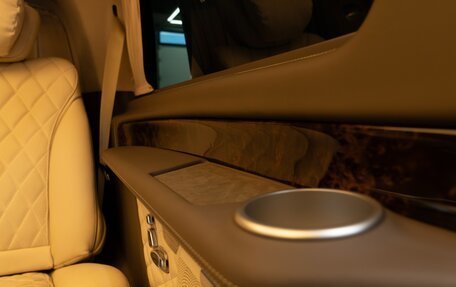 Mercedes-Benz V-Класс, 2022 год, 27 990 000 рублей, 13 фотография