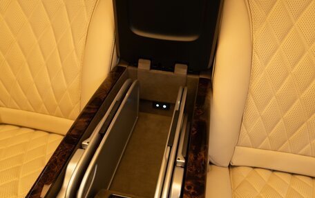 Mercedes-Benz V-Класс, 2022 год, 27 990 000 рублей, 15 фотография