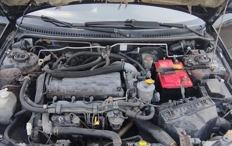 Mazda 323, 2000 год, 350 000 рублей, 14 фотография