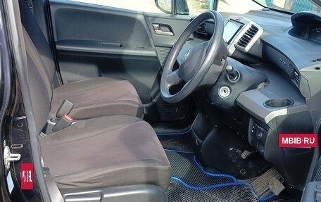 Honda Freed I, 2010 год, 900 000 рублей, 12 фотография