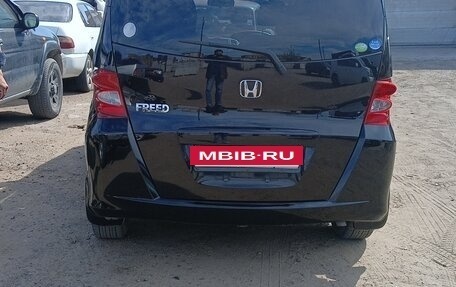 Honda Freed I, 2010 год, 900 000 рублей, 13 фотография