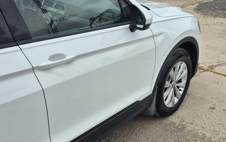 Volkswagen Tiguan II, 2020 год, 2 950 000 рублей, 2 фотография