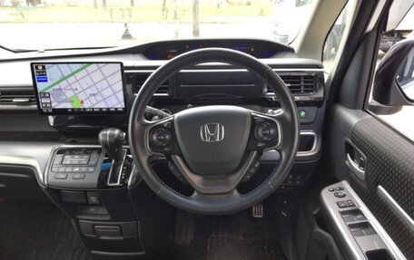 Honda Stepwgn IV, 2020 год, 1 982 000 рублей, 6 фотография