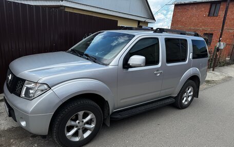 Nissan Pathfinder, 2007 год, 1 370 000 рублей, 3 фотография
