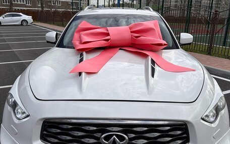Infiniti FX II, 2010 год, 1 670 000 рублей, 1 фотография