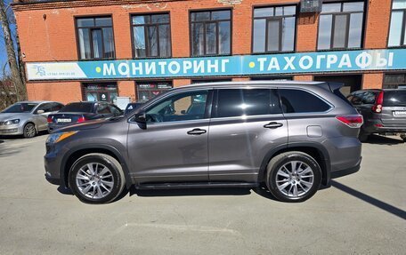 Toyota Highlander III, 2014 год, 2 998 000 рублей, 16 фотография