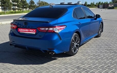 Toyota Camry, 2020 год, 2 250 000 рублей, 9 фотография