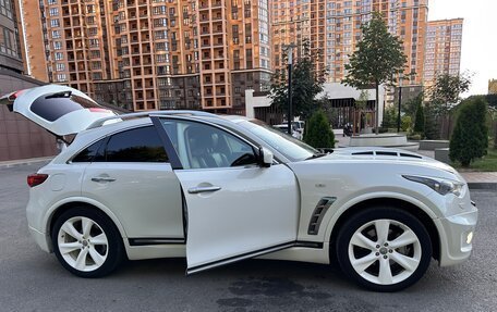 Infiniti FX II, 2010 год, 1 670 000 рублей, 11 фотография