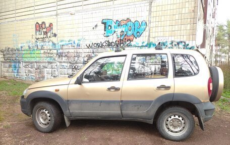 Chevrolet Niva I рестайлинг, 2006 год, 250 000 рублей, 1 фотография