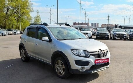 Renault Sandero II рестайлинг, 2017 год, 850 000 рублей, 2 фотография