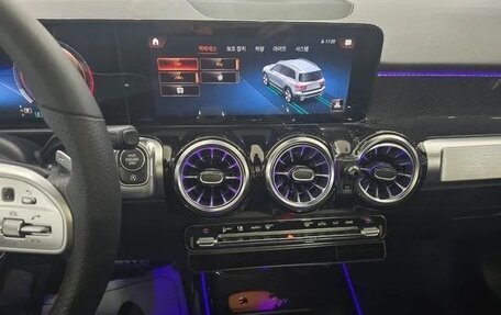 Mercedes-Benz GLB, 2022 год, 4 100 000 рублей, 11 фотография