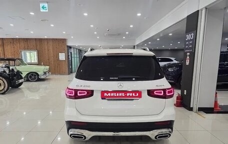 Mercedes-Benz GLB, 2022 год, 4 100 000 рублей, 4 фотография