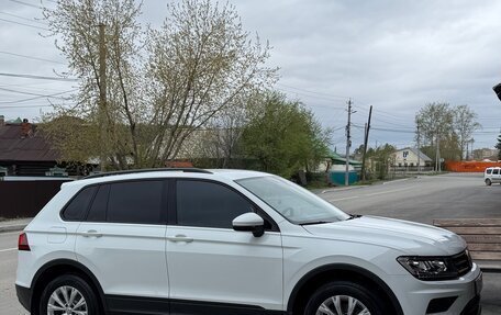 Volkswagen Tiguan II, 2020 год, 2 850 000 рублей, 3 фотография