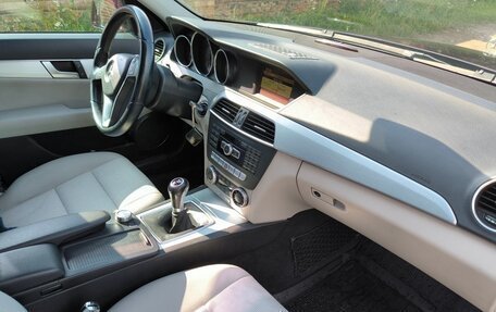 Mercedes-Benz C-Класс, 2011 год, 1 550 000 рублей, 9 фотография