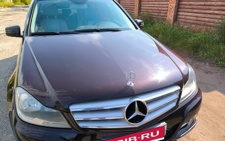Mercedes-Benz C-Класс, 2011 год, 1 550 000 рублей, 3 фотография