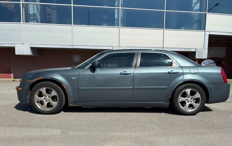 Chrysler 300C II, 2004 год, 600 000 рублей, 2 фотография