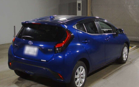 Toyota Aqua, 2021 год, 1 025 000 рублей, 2 фотография