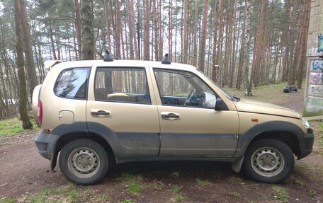 Chevrolet Niva I рестайлинг, 2006 год, 250 000 рублей, 9 фотография