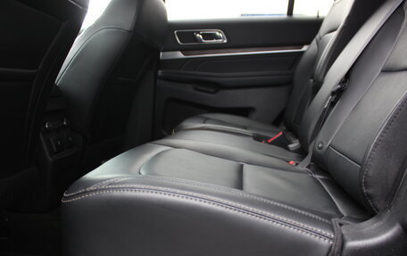 Ford Explorer VI, 2017 год, 2 655 000 рублей, 12 фотография
