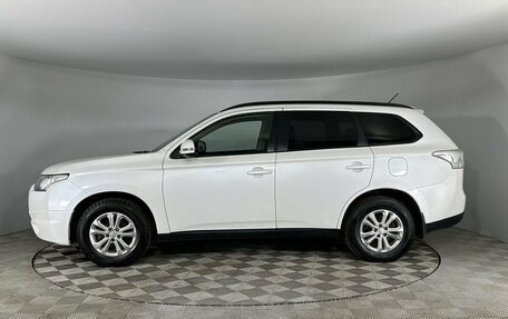 Mitsubishi Outlander III рестайлинг 3, 2013 год, 1 327 000 рублей, 6 фотография