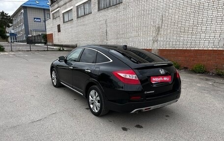 Honda Crosstour I рестайлинг, 2013 год, 1 990 000 рублей, 1 фотография