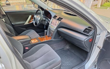 Toyota Camry, 2011 год, 1 300 000 рублей, 3 фотография
