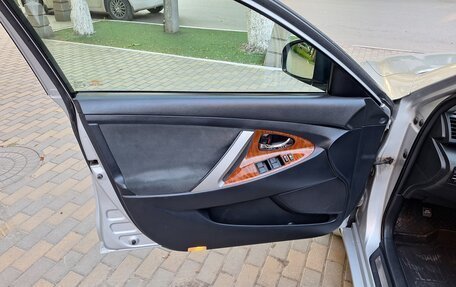 Toyota Camry, 2011 год, 1 300 000 рублей, 13 фотография