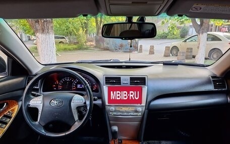 Toyota Camry, 2011 год, 1 300 000 рублей, 4 фотография