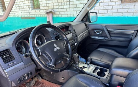 Mitsubishi Pajero IV, 2011 год, 2 190 000 рублей, 15 фотография